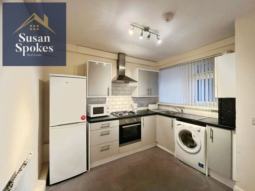 Property photo 3 of 11 Pbox-Img.Jpeg