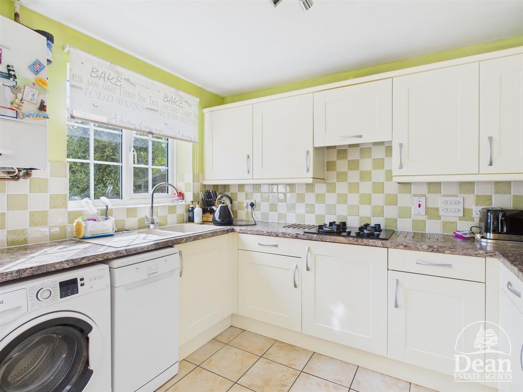 Property photo 3 of 23