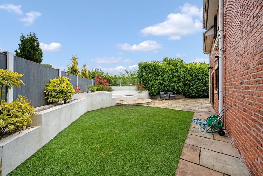 Additional image 38 of 6 bed property for saleMoorlands Court, Darwen BB3