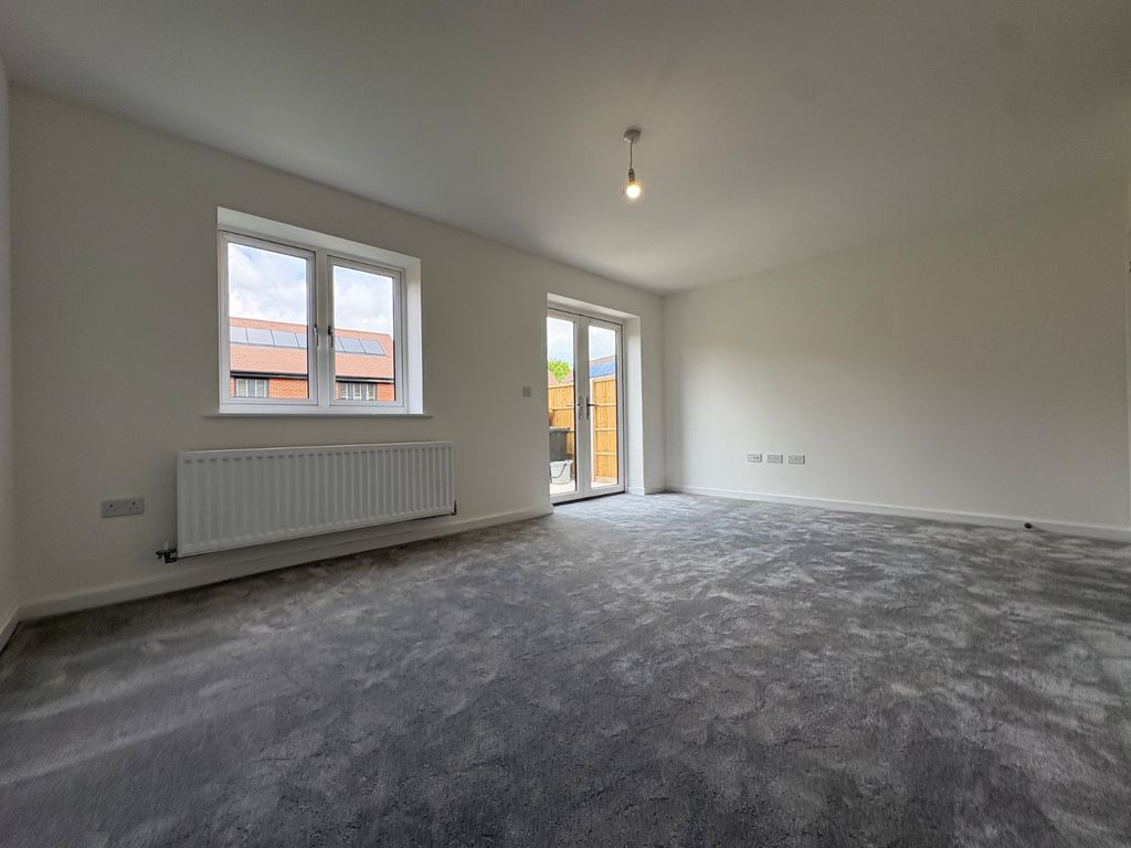 Property photo 2 of 11 Picture No. 05