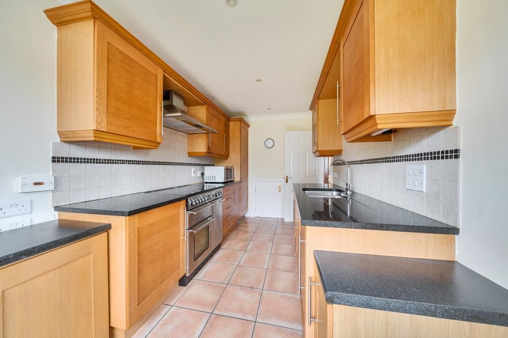 Property photo 3 of 24 Kitchen