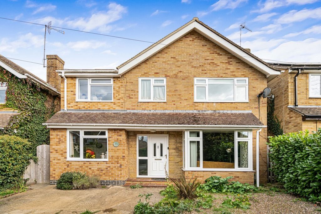 Property photo 1 of 39