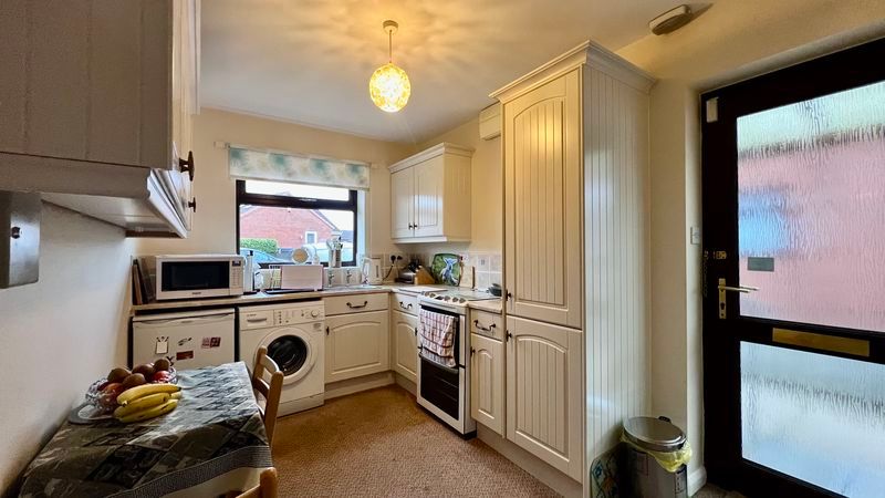 Property photo 3 of 11 Photo 7