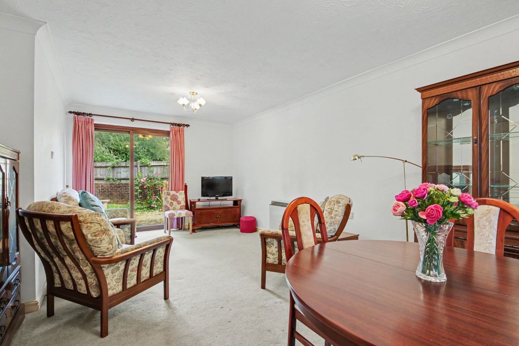 Property photo 3 of 9