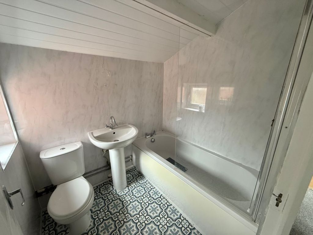 Property photo 3 of 10 Image 3