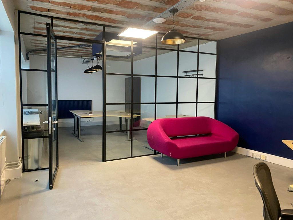 Property photo 3 of 9 3.Jpeg