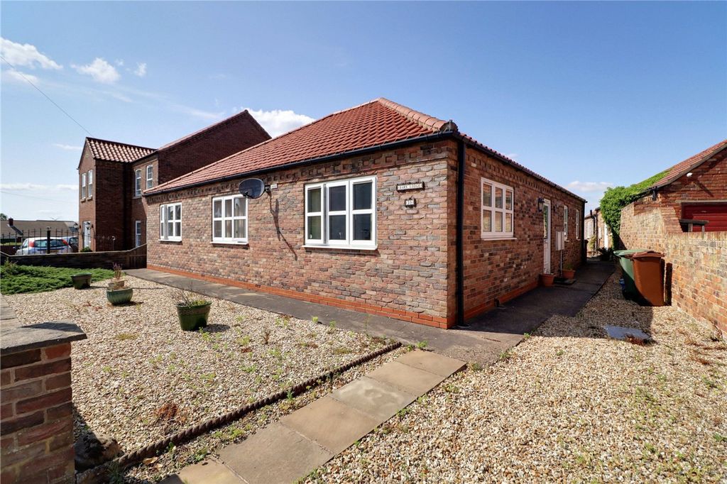 Property photo 1 of 24 Picture No. 13