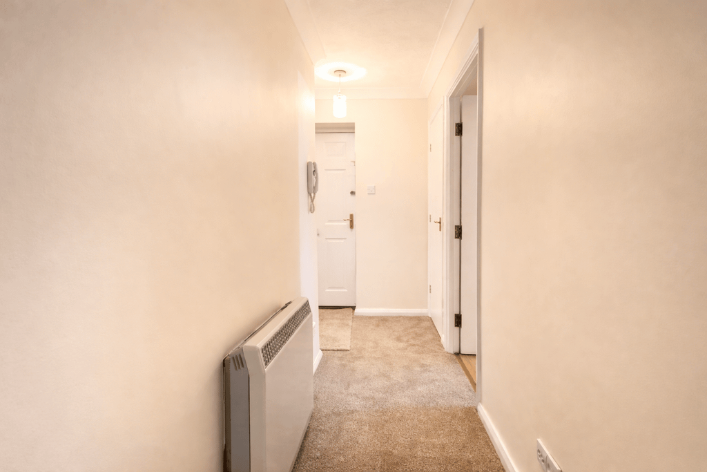 Property photo 3 of 12