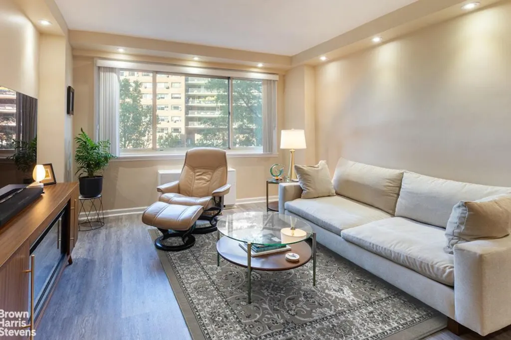 Property photo 2 of 10 <Alttext/>