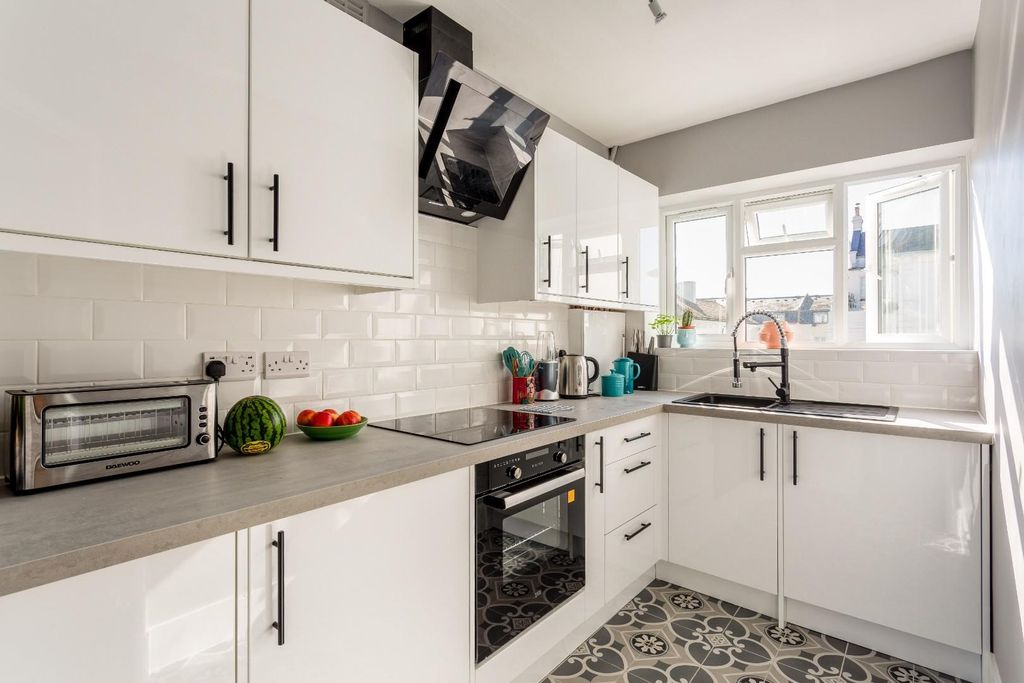 Property photo 3 of 9 Medina Villas-2.Jpg