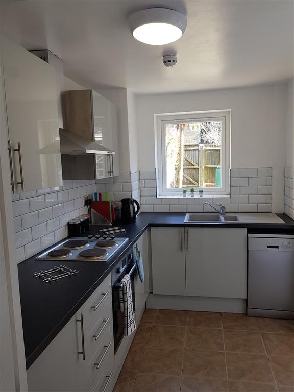 Property photo 3 of 16 Kitchen Diner (1).Jpg