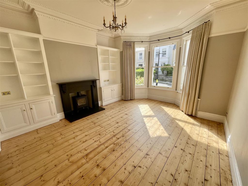 Property photo 2 of 20 Img_8528.Jpg