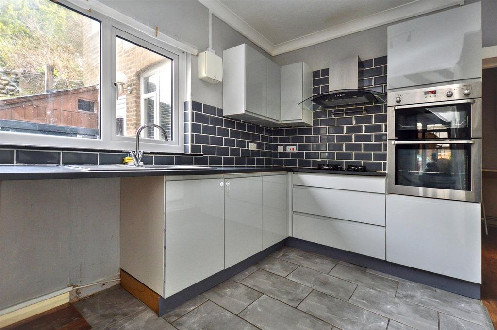 Property photo 2 of 9 Dsc_0301.Jpg