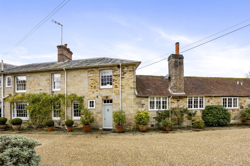 Property photo 1 of 19 (Main)