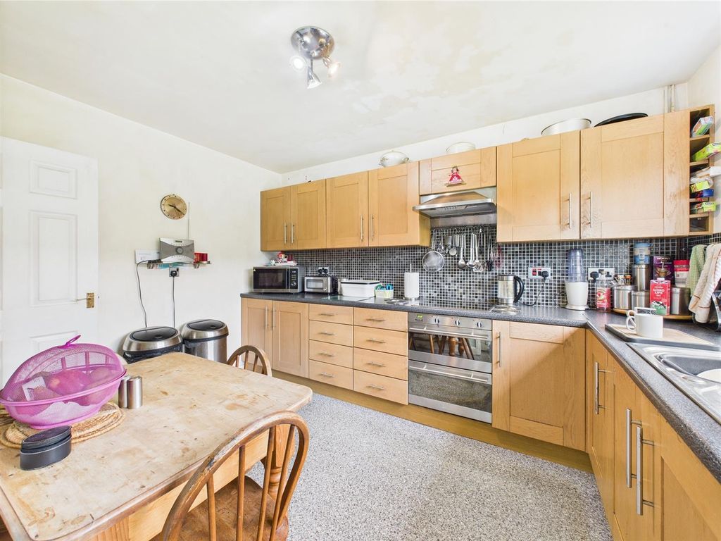 Property photo 2 of 6 Cam03975G0-Pr0101-Still002.Jpg