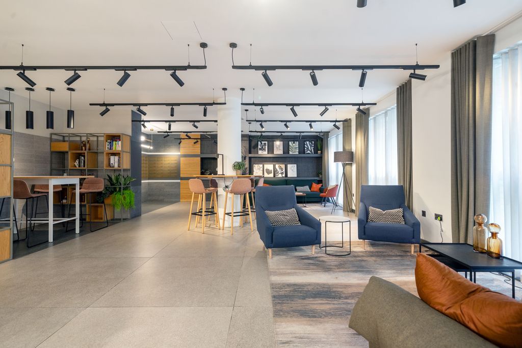 Property photo 2 of 11