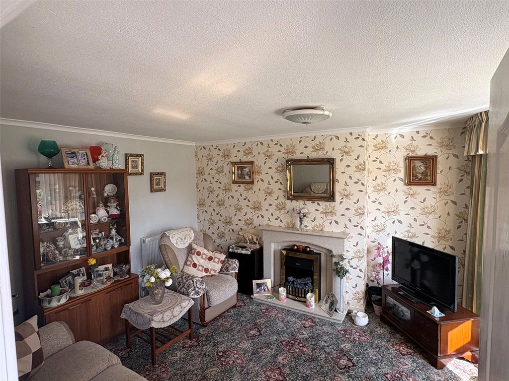 Property photo 3 of 14 Picture No. 32