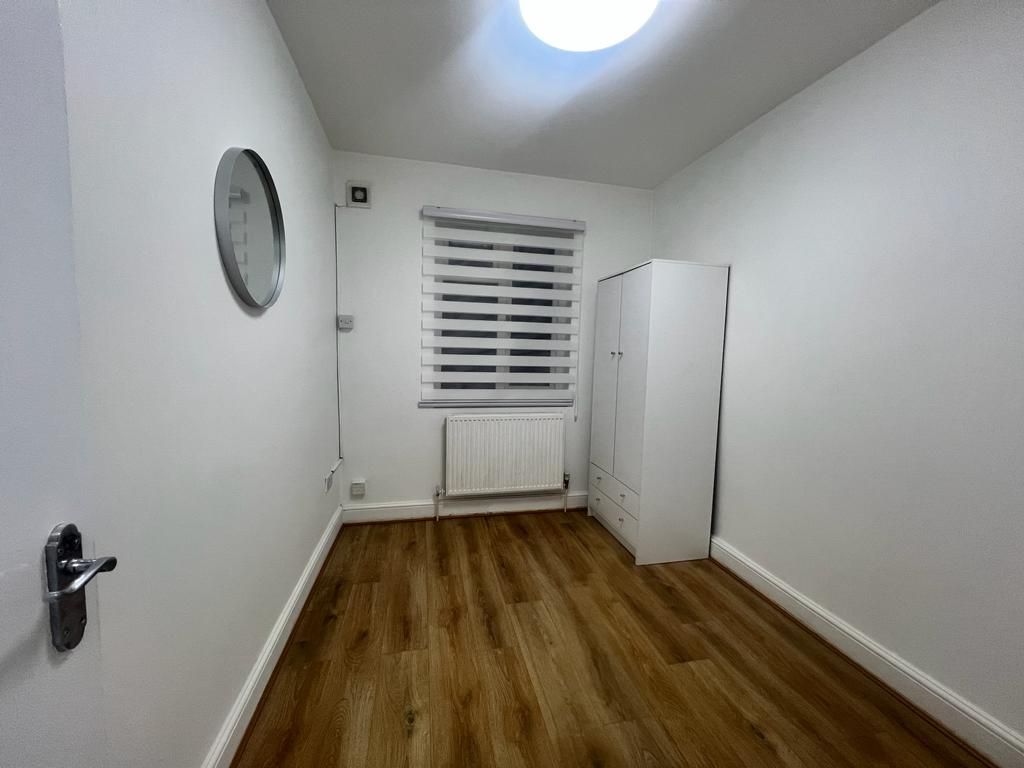 Property photo 3 of 4 Photo 4