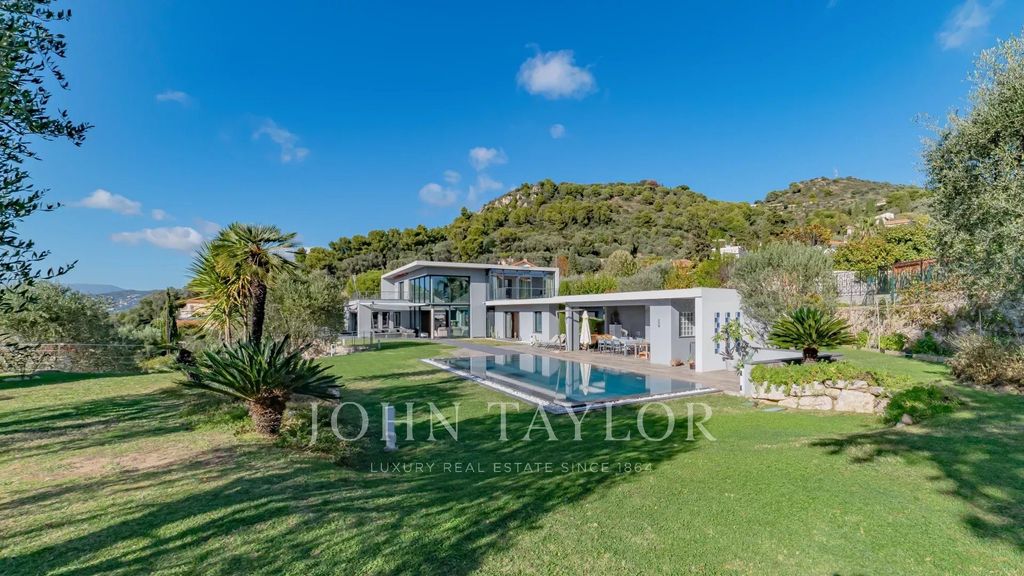 Property photo 1 of 21 Contemporary Property With Unique Panorama