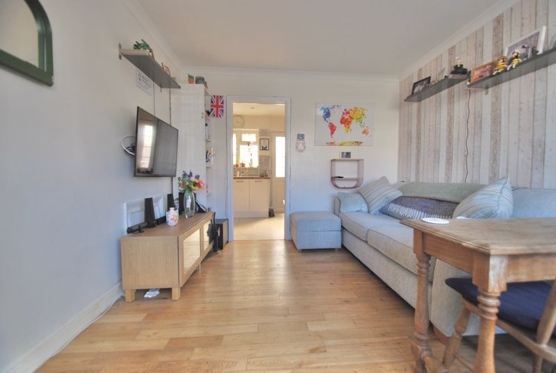 Property photo 3 of 15 Photo 11