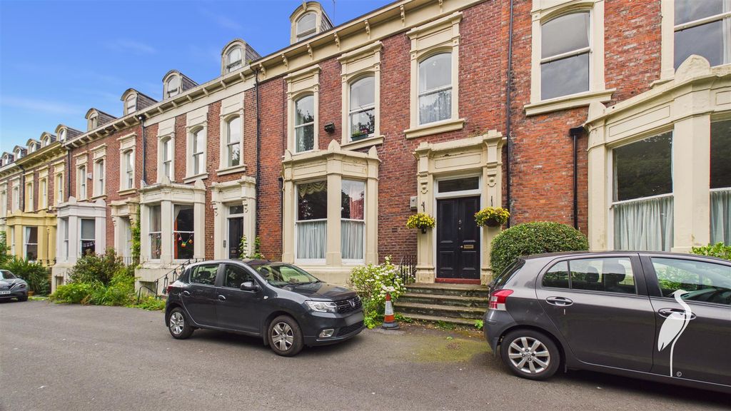 Property photo 1 of 37