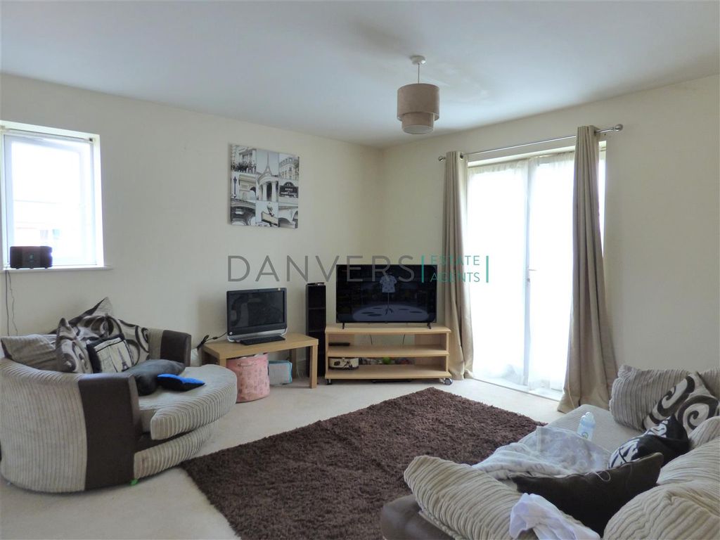 Property photo 1 of 5