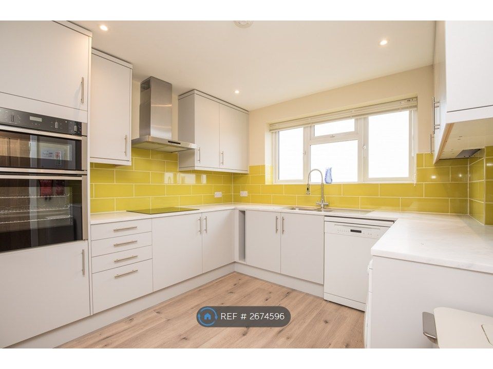 Property photo 3 of 15 Kitchen/Diner/Lounge