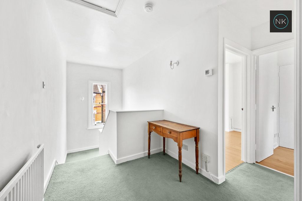 Property photo 3 of 14 5362293