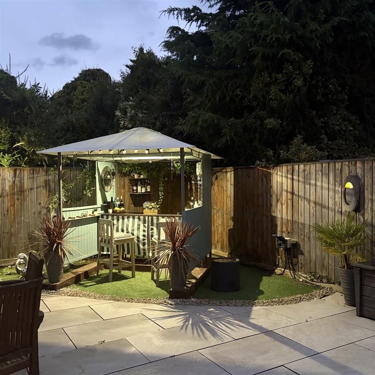 Property photo 3 of 22 Externally