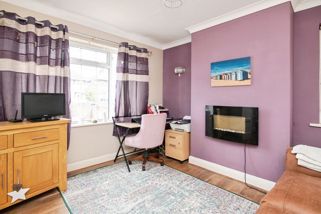 Property photo 2 of 24 Pbox-Img.Jpg