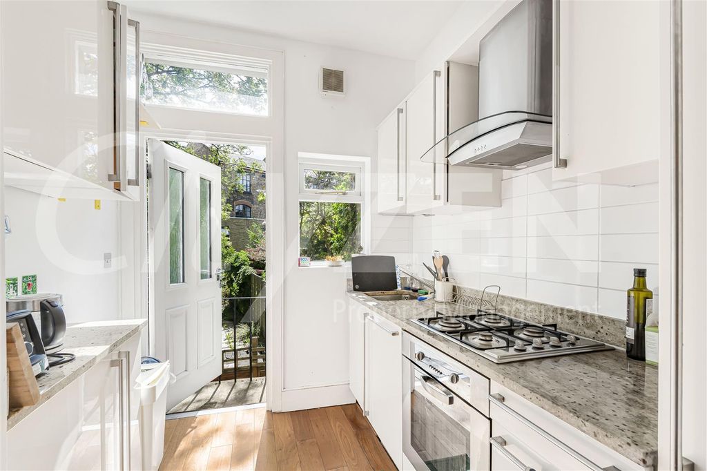 Property photo 3 of 14 Kitchen