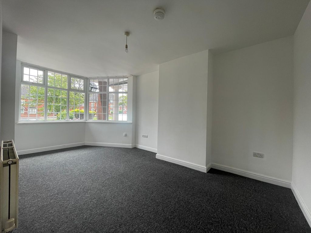 Property photo 3 of 12 Image