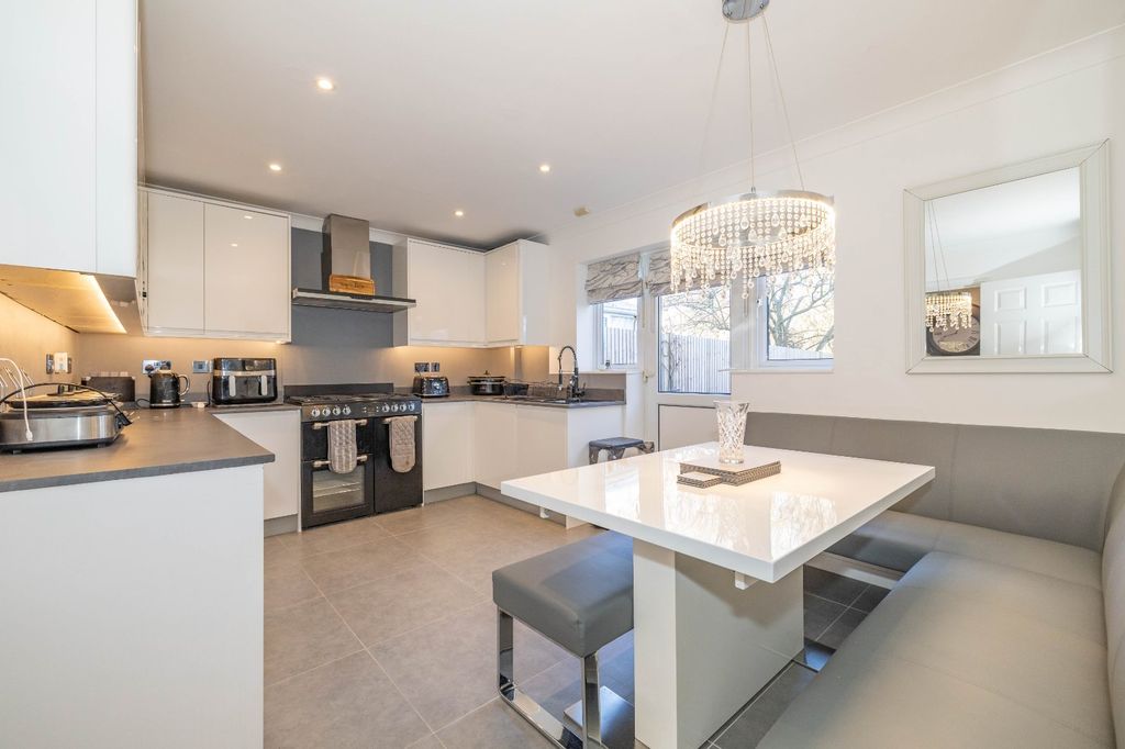 Property photo 2 of 30 Picture 2