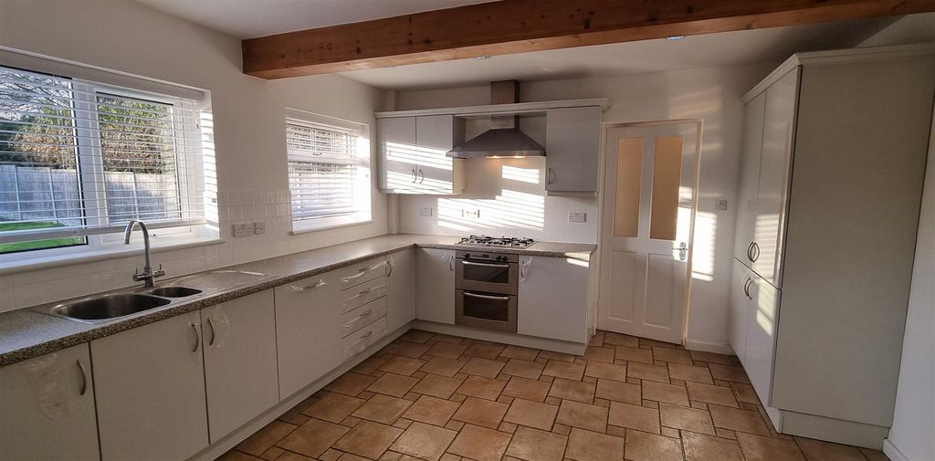 Additional image 15 of 4 bed detached house to rentMalthouse Lane, Kenilworth CV8