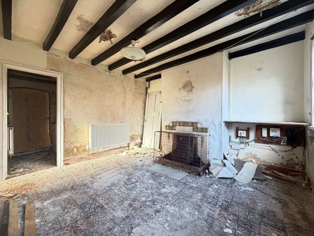 Property photo 3 of 13