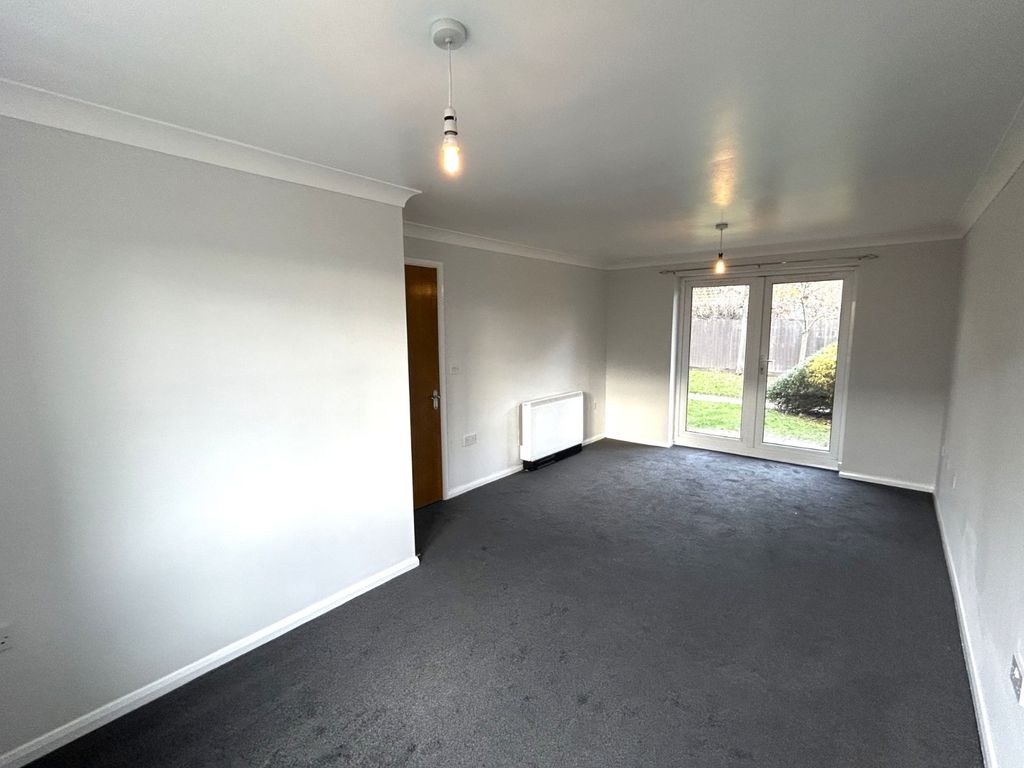 Property photo 2 of 12 Picture No. 39