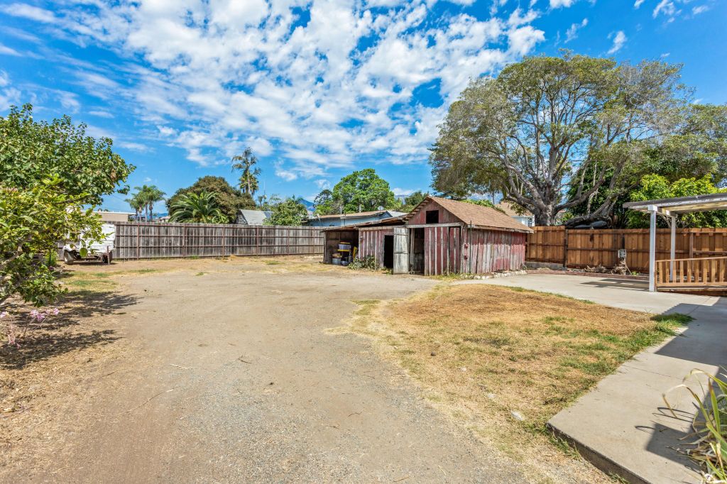 Property photo 3 of 10 <Alttext/>