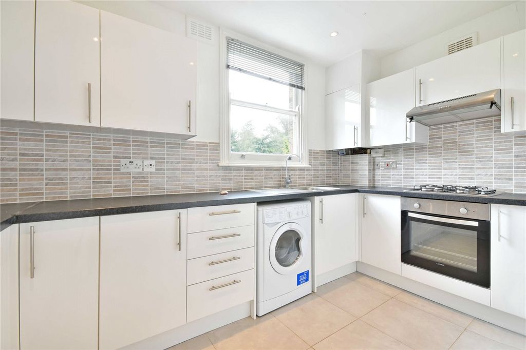 Property photo 2 of 10 Picture No. 07