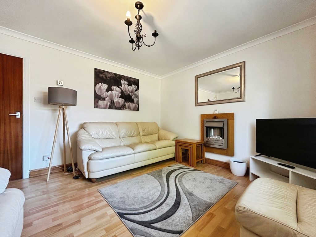 Property photo 3 of 7 Pbox-Img.Jpg