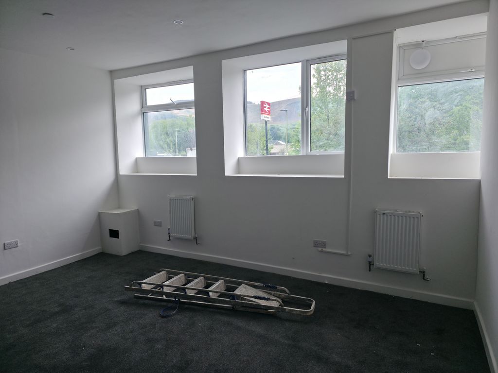 Property photo 1 of 3