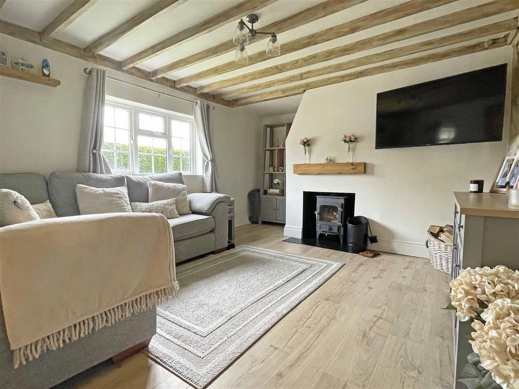 Property photo 2 of 29 Lr1.Jpg