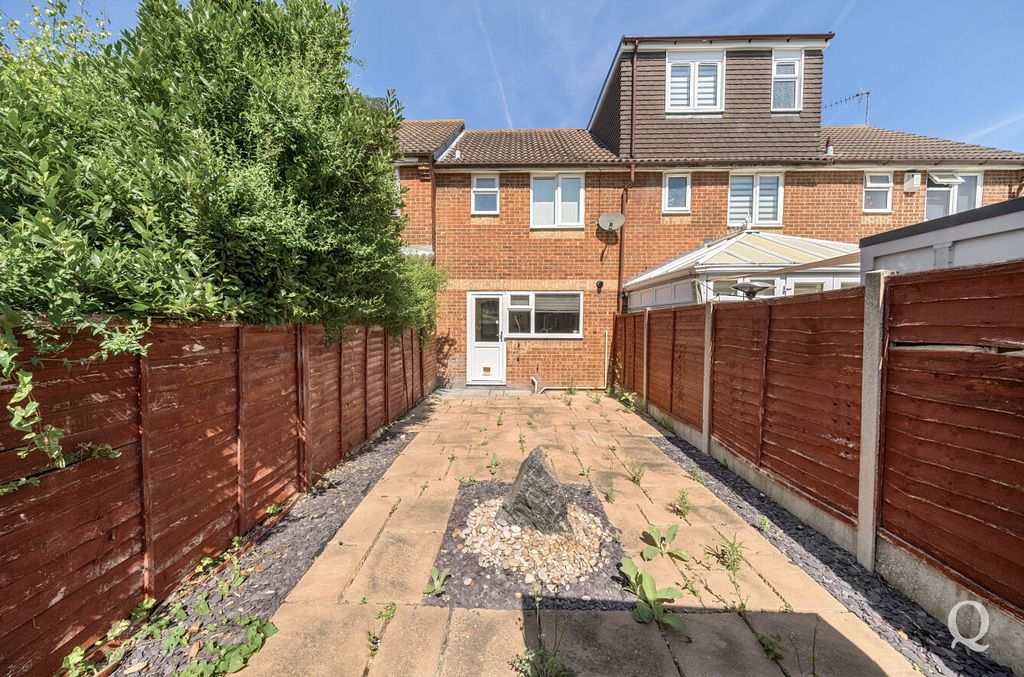 Property photo 3 of 21 8928A495-d76d-46E...