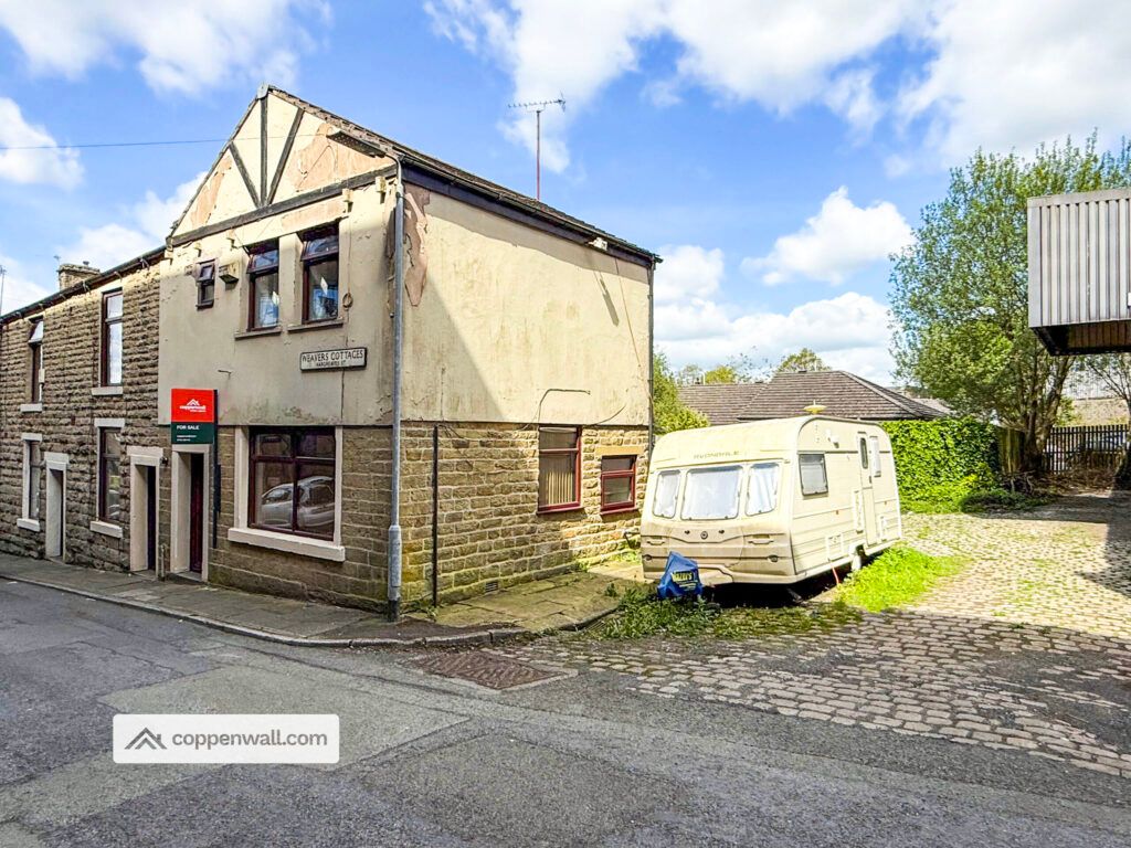 Property photo 1 of 16