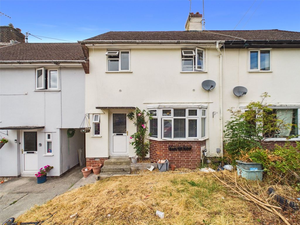 Property photo 1 of 12 Front