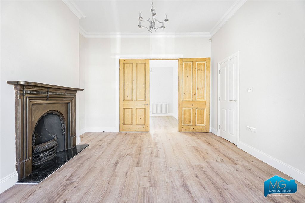 Property photo 3 of 24 Picture No. 19