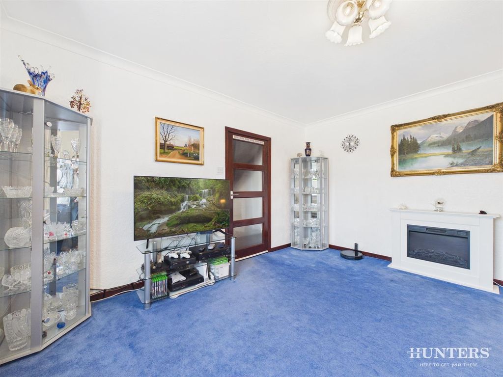 Property photo 3 of 19 Fb3Fe2d9c74B4Da79Eb74Fb9154d1Ae2_100_Cam05287G0-Pr
