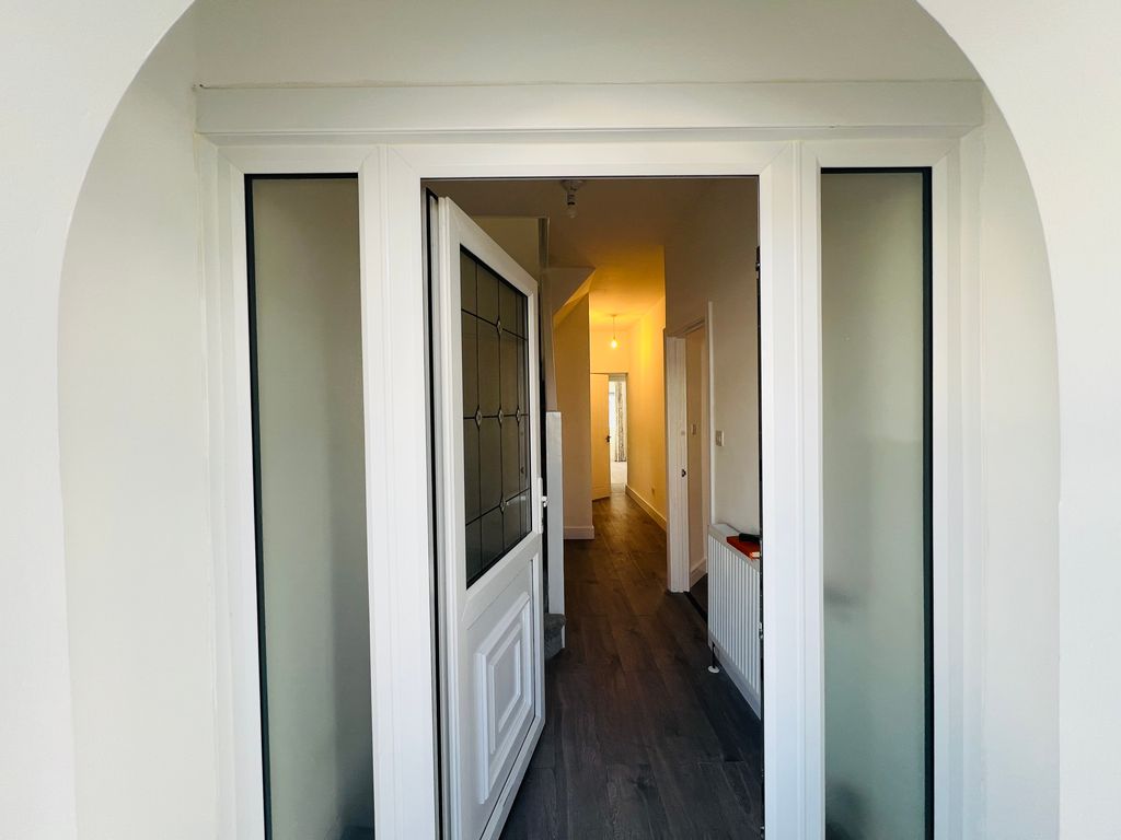 Property photo 2 of 45