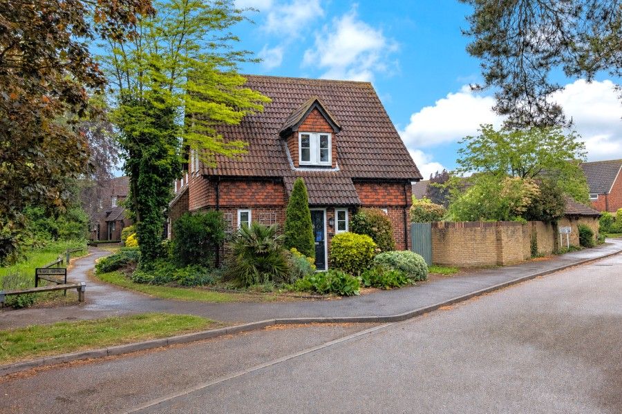 Property photo 1 of 12