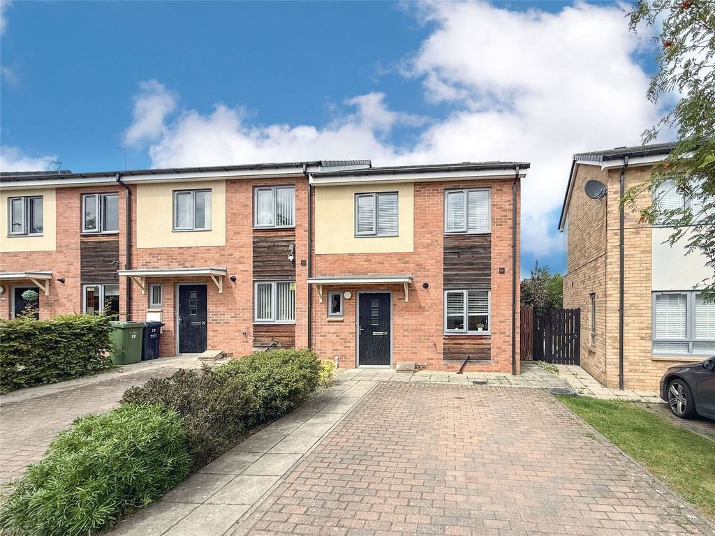 Property photo 1 of 12 External