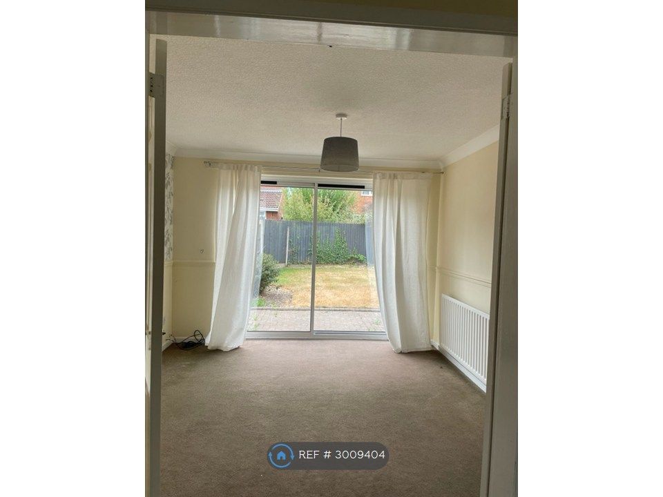 Property photo 3 of 13 Dining Room